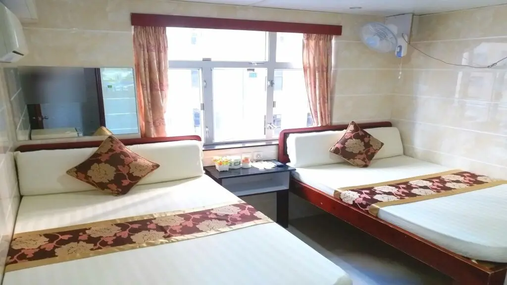 Гонконг: New Peace Guest House - Hong Kong