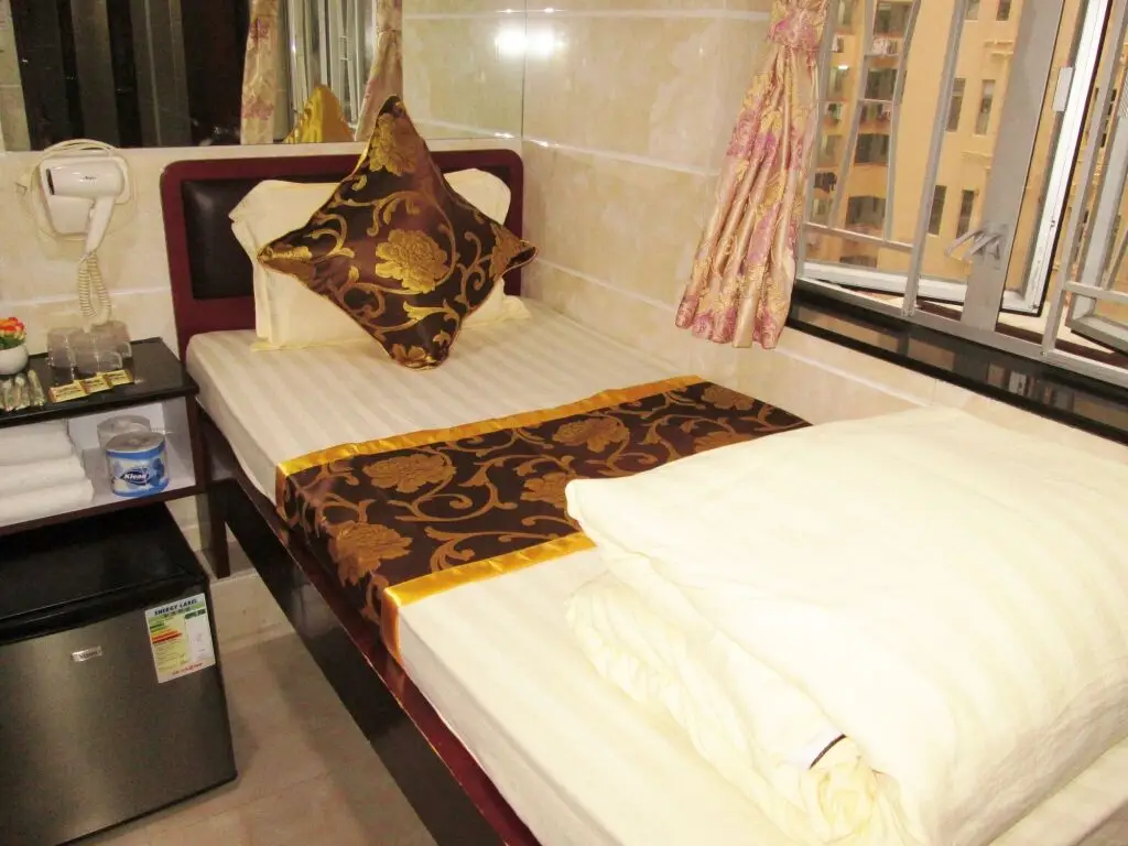 Гонконг: New Peace Guest House - Hong Kong