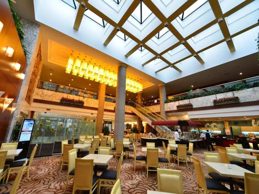 Пекин: Beijing Hepingli Hotel