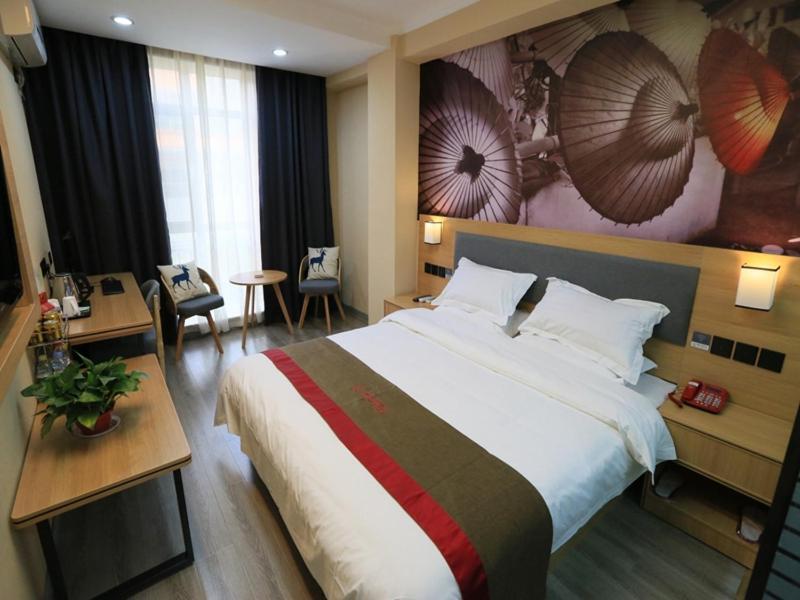 Цзюцюань: Thank Inn Chain Hotel gansu jiuquan suzhou district bell and drum tower