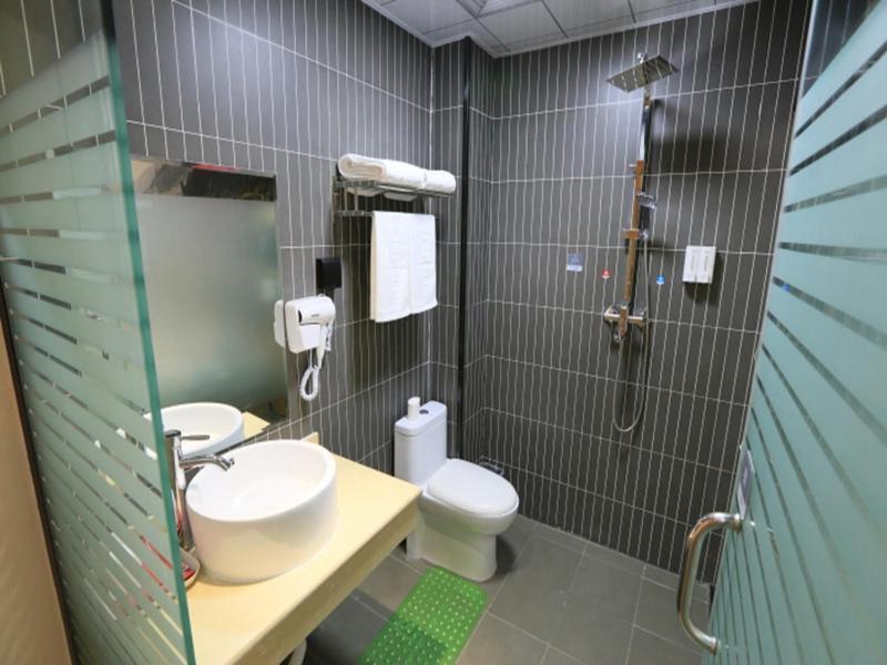 Цзюцюань: Thank Inn Chain Hotel gansu jiuquan suzhou district bell and drum tower