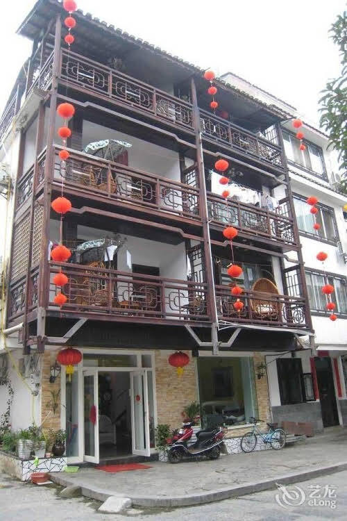 Yangshuo Xijie Woju Inn — фото 1