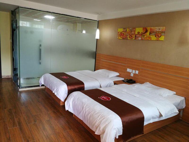Аньшунь: Thank Inn Chain Hotel guizhou anshun huangguoshu scenic area