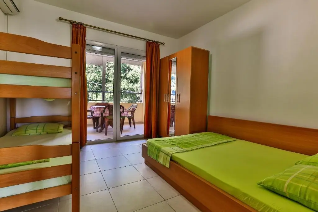 Сутоморе: Apartments Venezia