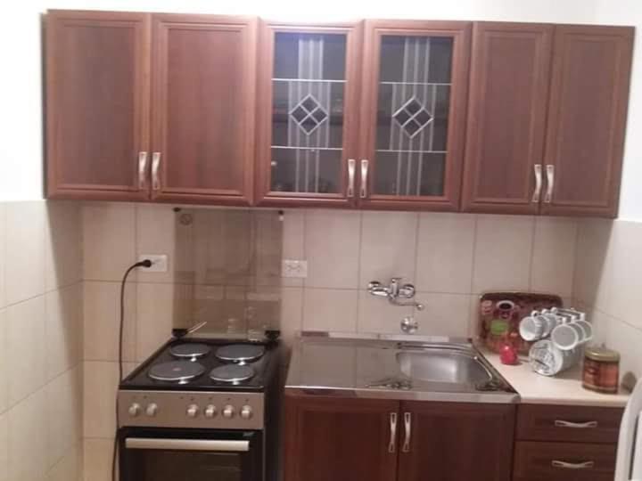 Вирпазар: Apartment Čari