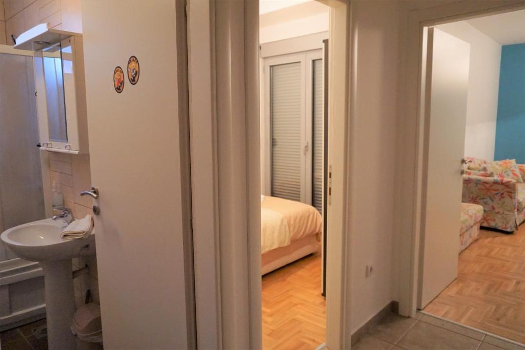 Будва: One bedroom apartment with sea view in Budva