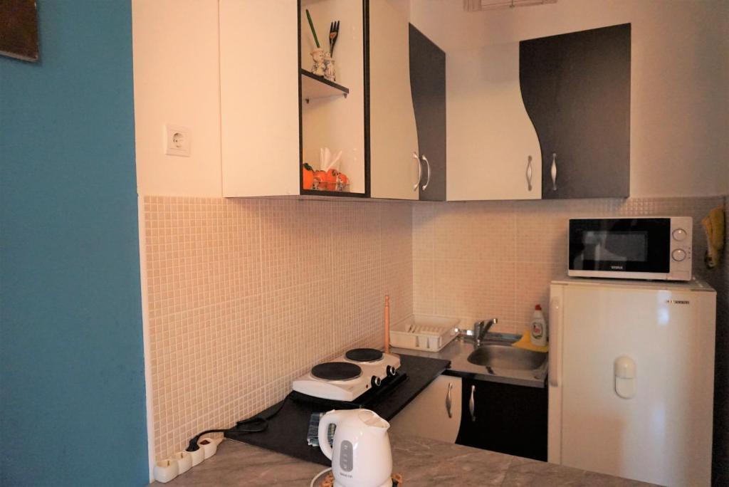 Будва: One bedroom apartment with sea view in Budva