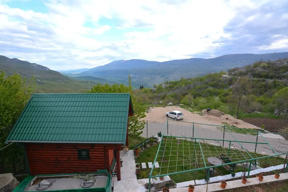 Повия: Holiday Homes & Bungalows Povija