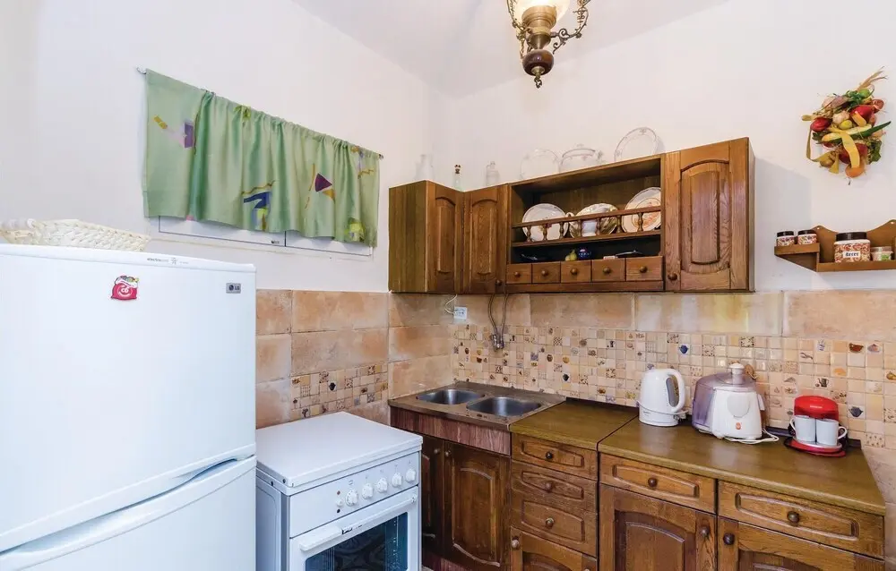 Херцег-Нови: Awesome Home in Herceg Novi With Wifi and 3 Bedrooms
