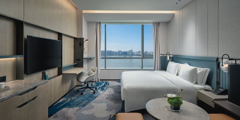 Ханчжоу: Crowne Plaza Hangzhou Riverside, an IHG Hotel