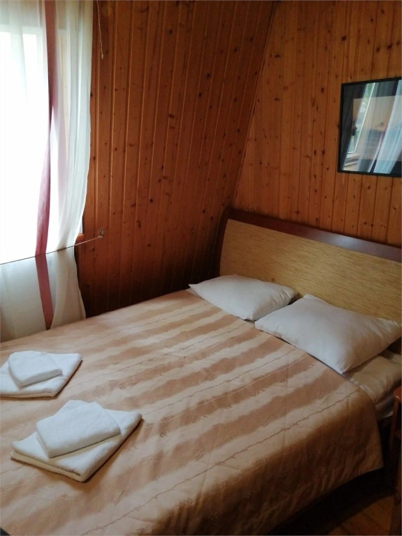 Рыбачий: Traktir Hotel