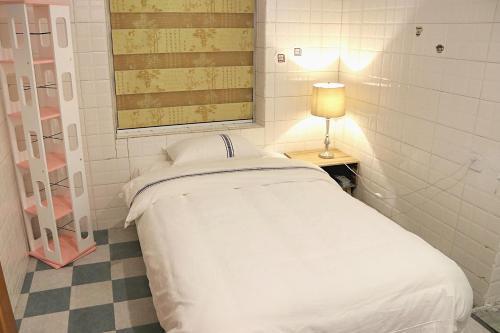 Чжанцзяцзе: Literary Paradise Guesthouse