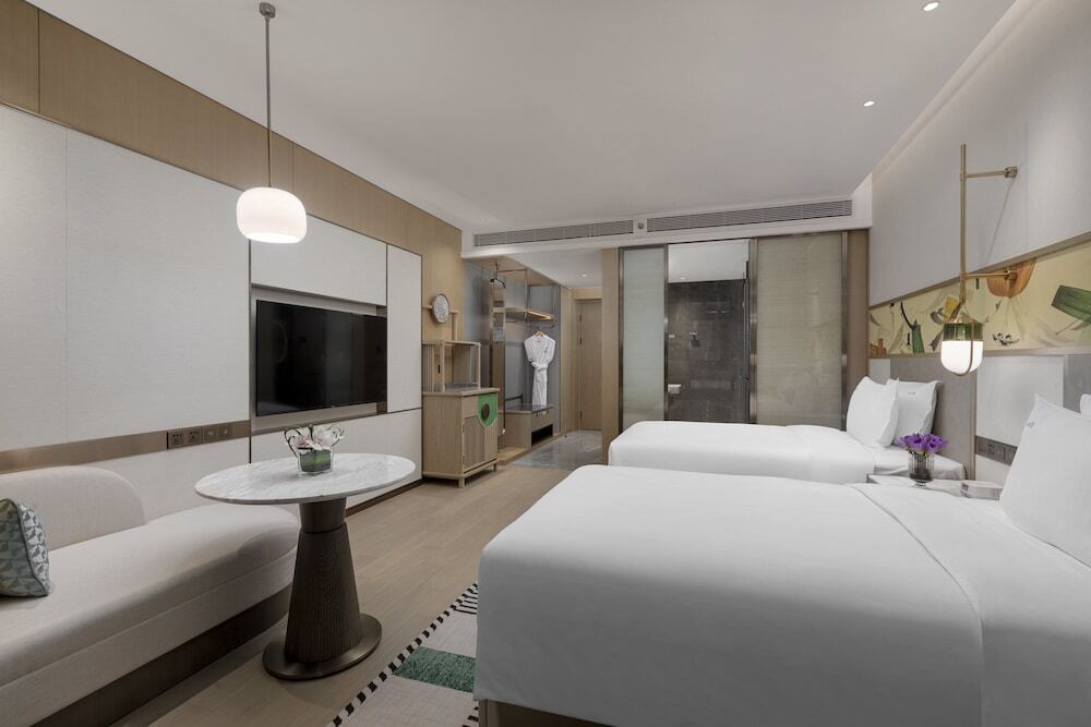 Хучжоу: Holiday Inn Deqing Xinshi Ancient Town, an IHG Hotel