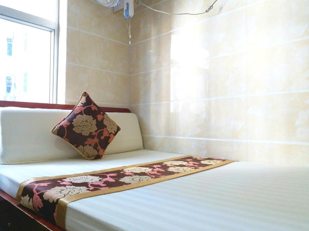 Гонконг: New Reliance Inn
