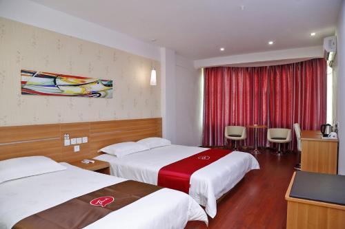 Шэньчжэнь: Thank Inn Chain Hotel Guangdong Shenzhen Longgang Kuiyong