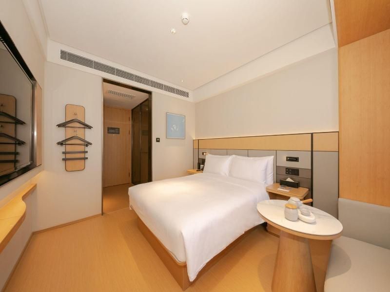 Пекин: Ji Hotel(Beijing Wanda Taiwan Street store&Shijing