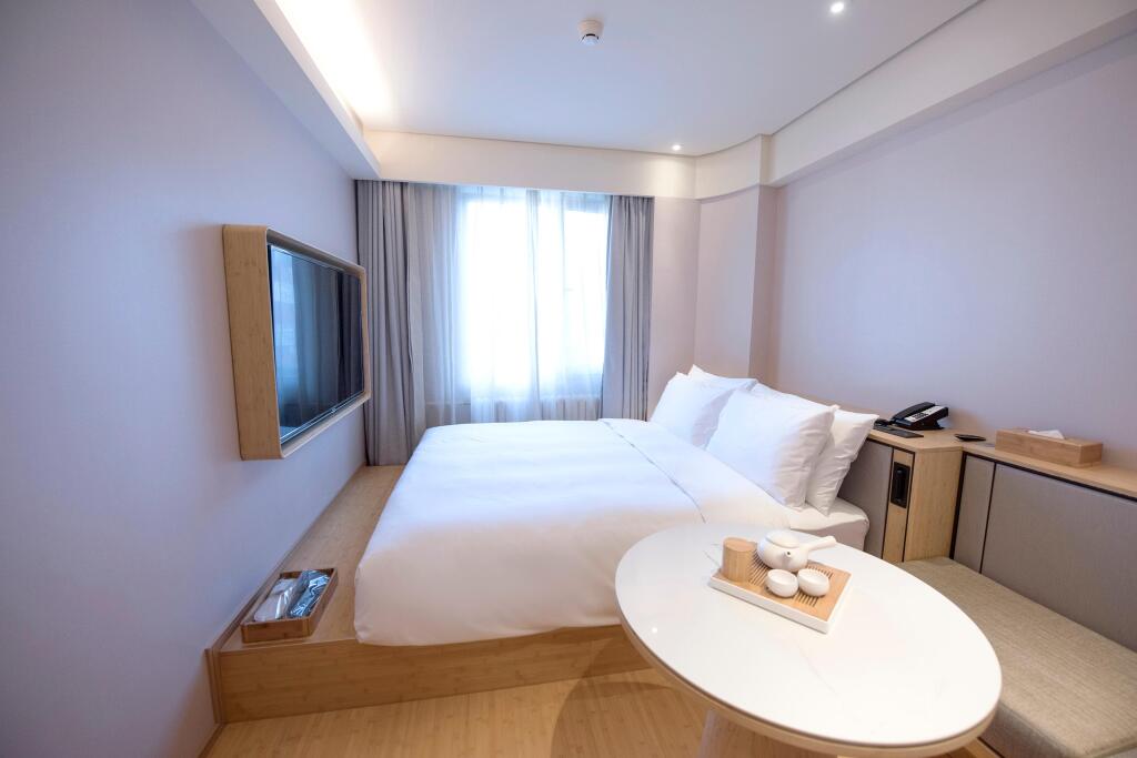 Пекин: Ji Hotel (Beijing Bai Yun Guan)