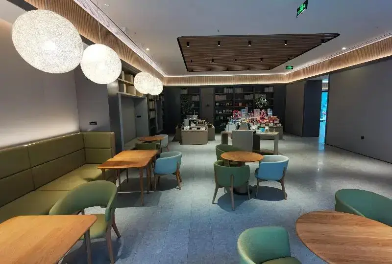 Чэнду: Ji Hotel (Chengdu Huaxi Renmin South Road)