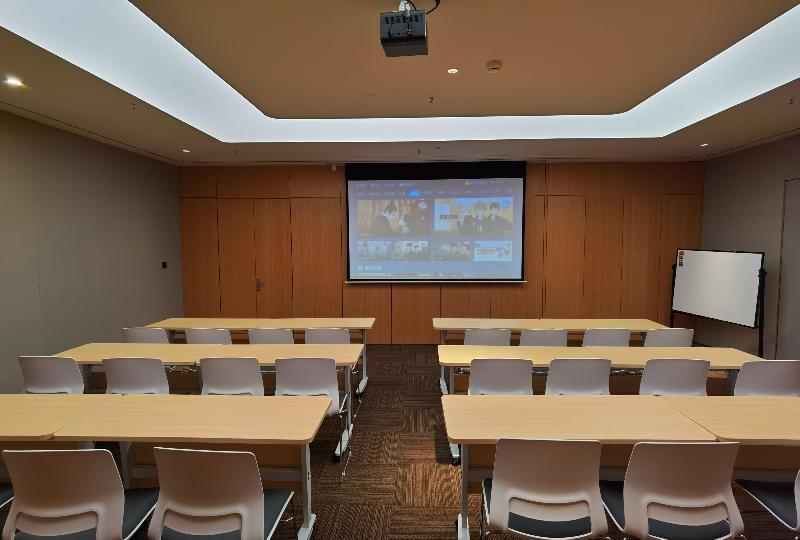 Чэнду: Ji Hotel (Chengdu Huaxi Renmin South Road)