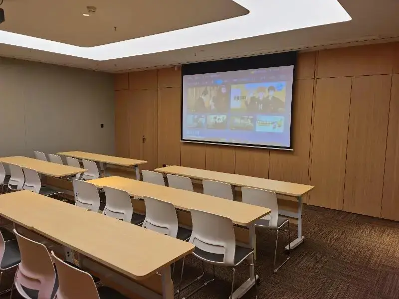 Чэнду: Ji Hotel (Chengdu Huaxi Renmin South Road)