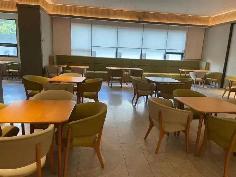 Чэнду: Ji Hotel (Chengdu Huaxi Renmin South Road)