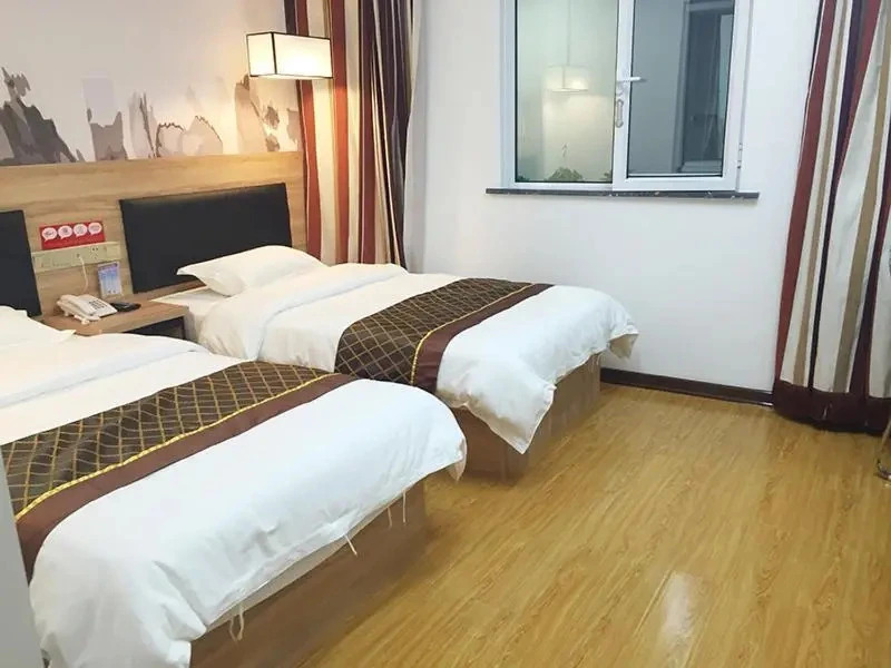Чэндэ: Thank U Hebei Chengde Shuangluan District Center S