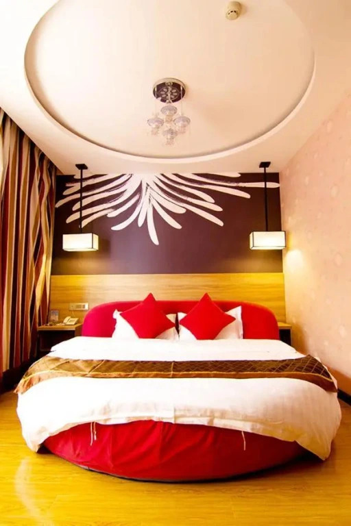 Чэндэ: Thank U Hebei Chengde Shuangluan District Center S