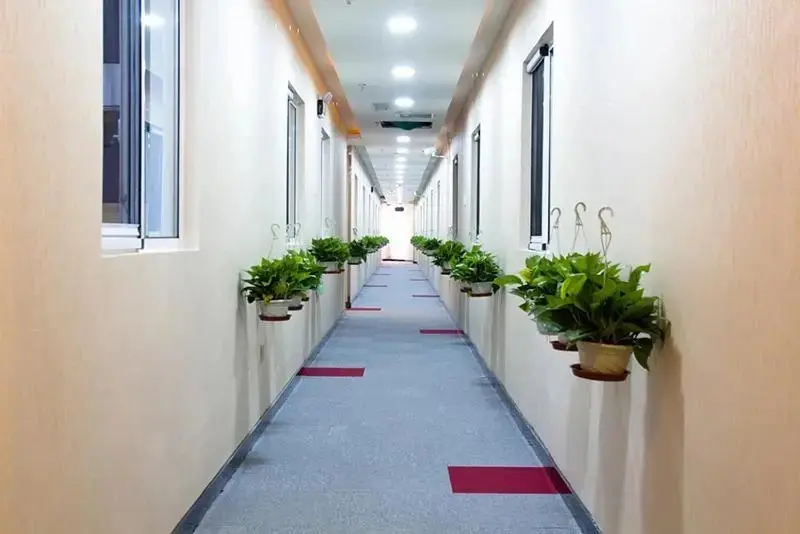 Чэндэ: Thank U Hebei Chengde Shuangluan District Center S