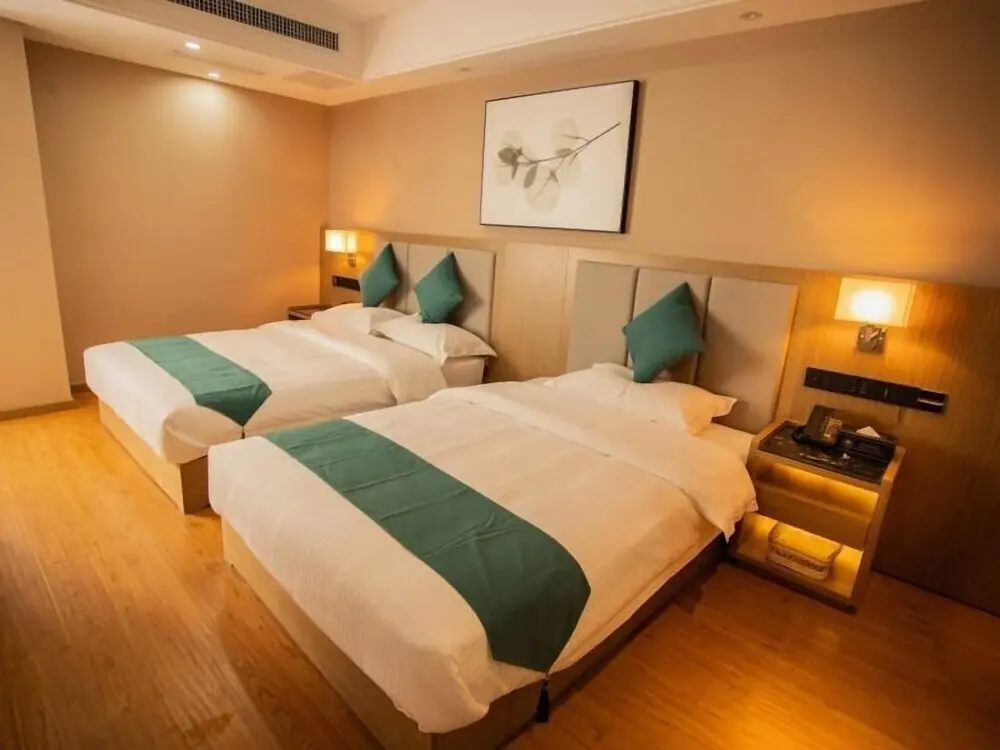 Дэхун: Greentree Inn Mang City Plaza Business Hotel