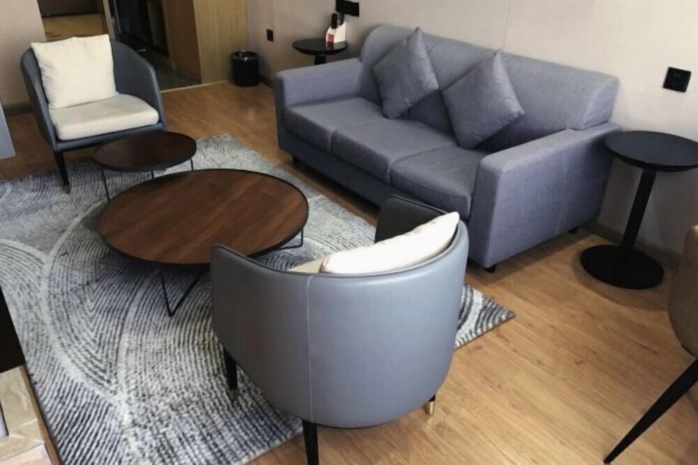Дэхун: Greentree Inn Mang City Plaza Business Hotel