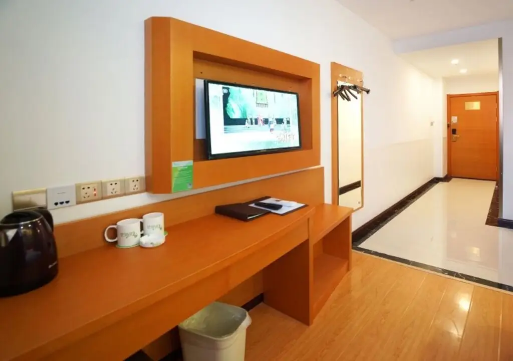 Шанхай: Shell Hotel (Shanghai Pudong Airport Yuandong Avenue Metro)