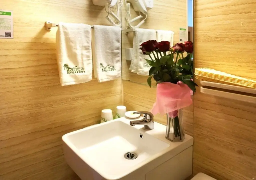 Шанхай: Shell Hotel (Shanghai Pudong Airport Yuandong Avenue Metro)