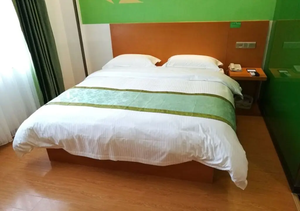 Шанхай: Shell Hotel (Shanghai Pudong Airport Yuandong Avenue Metro)