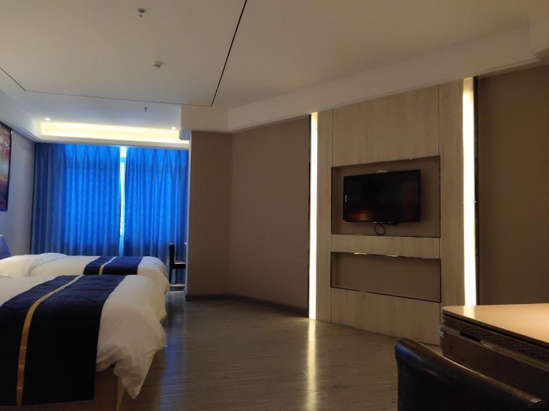 Дунгуань: Shell Hotel Dongguan Shipai Town Lifeng Square