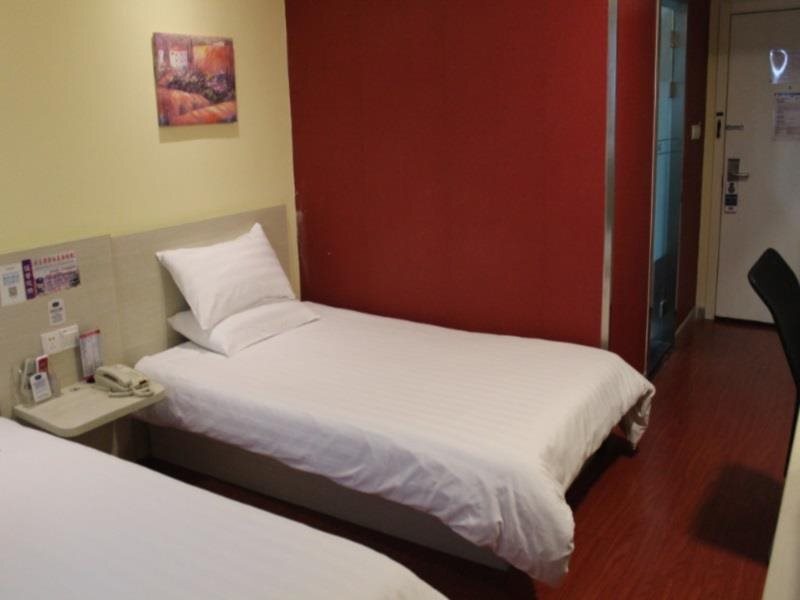 Фусинь: Hanting Hotel (Fuxin Jiefang Square)