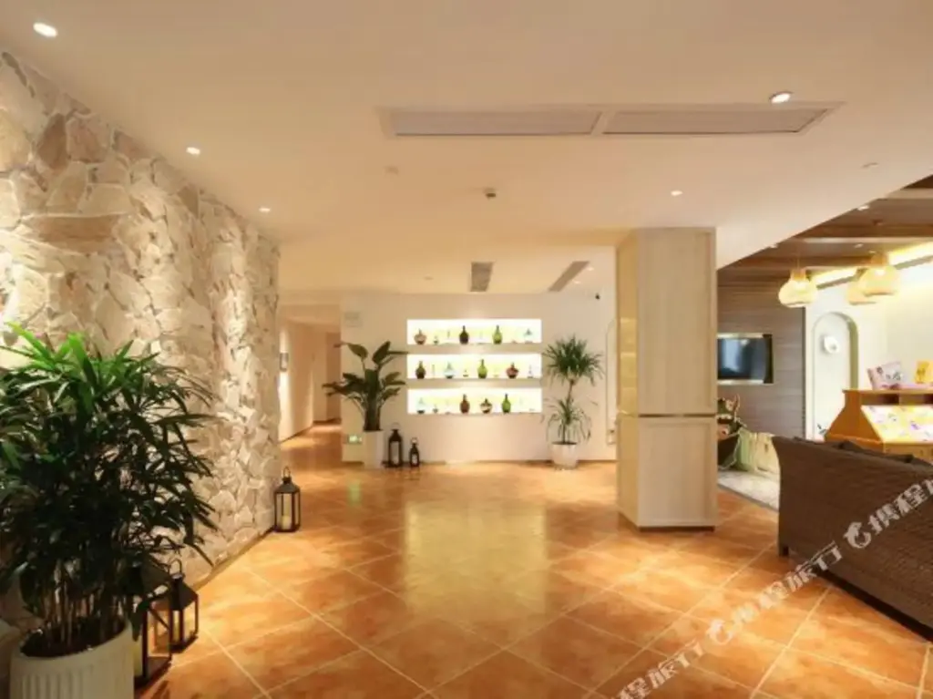 Гуйлинь: O.Live Social (Guilin Elephant Trunk Hill Two Rivers and Four Lakes Store)