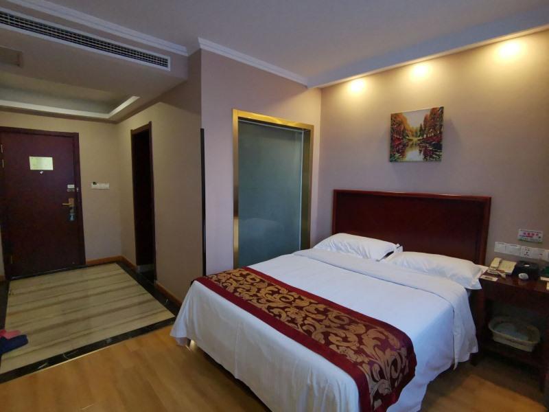 Хуайнань: Greentree Inn Huainan Fengtai Zhongshan N Road