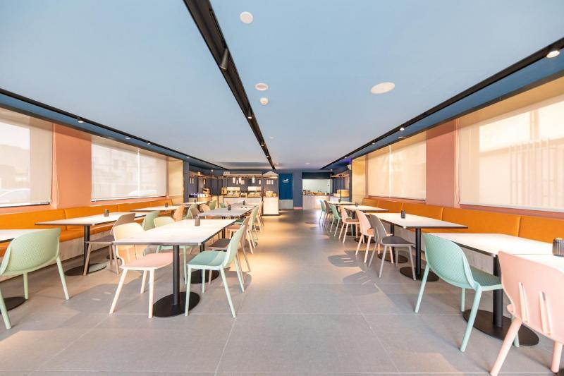 Ханчжоу: Hanting Express Hangzhou Huanglong Gucui Road Hote