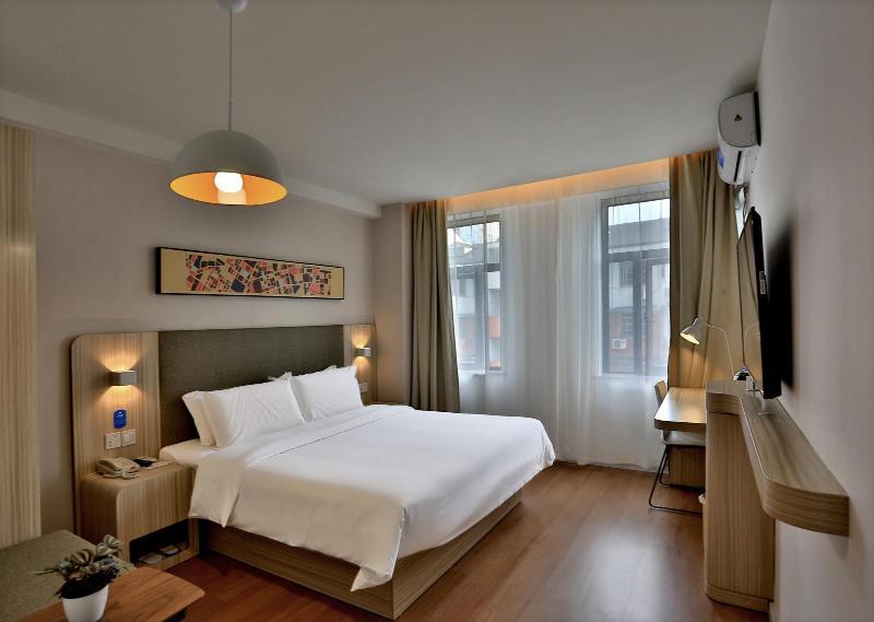 Ханчжоу: Hanting Hotel Hangzhou Wulinmen Hushu Nan Road