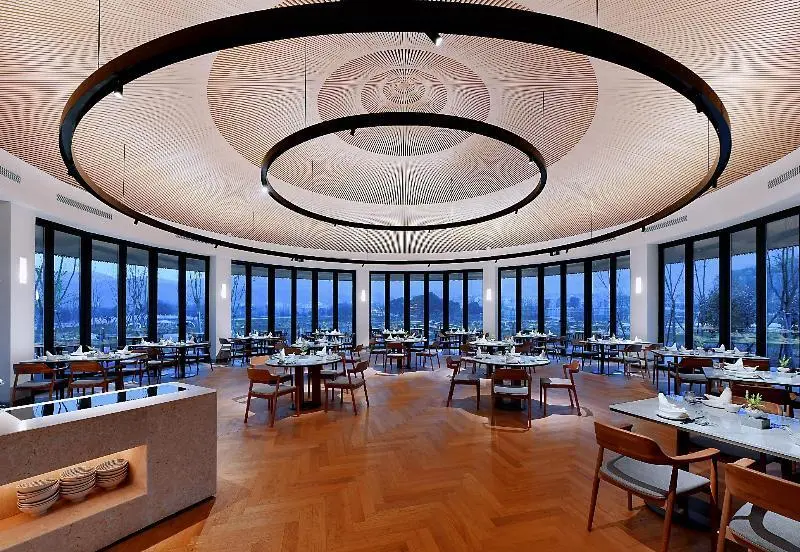 Хучжоу: Blossom Hill Hotel Changxing Yishui