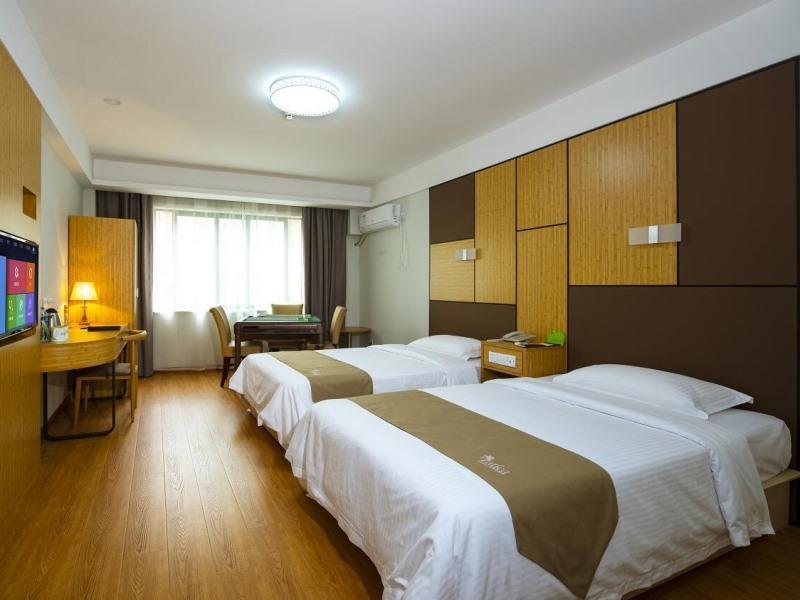 Ханчжоу: Vatica Hangzhou Linan Qianwang Street Hotel