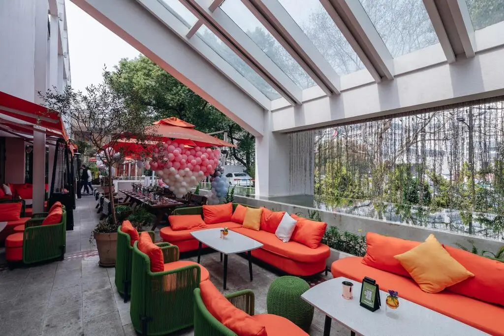 Ханчжоу: VUE Hangzhou Shayu SHARQUE