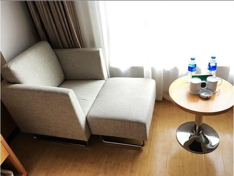 Цзясинь: GreenTree Inn Jiaxing Nanyang College Henglong Square Hotel