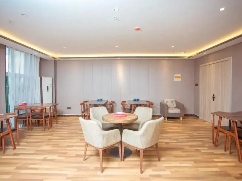 Shell Hotel (Longquan Road, Zhangqiu District, Jinan) — фото 1