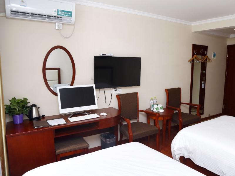 Цзинань: GreenTree Inn Jinan Baotu Spring Quancheng Road Shell Hotel