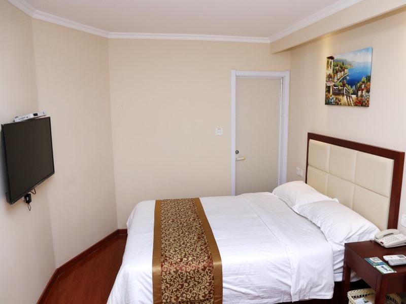 Цзинань: GreenTree Inn Jinan Baotu Spring Quancheng Road Shell Hotel
