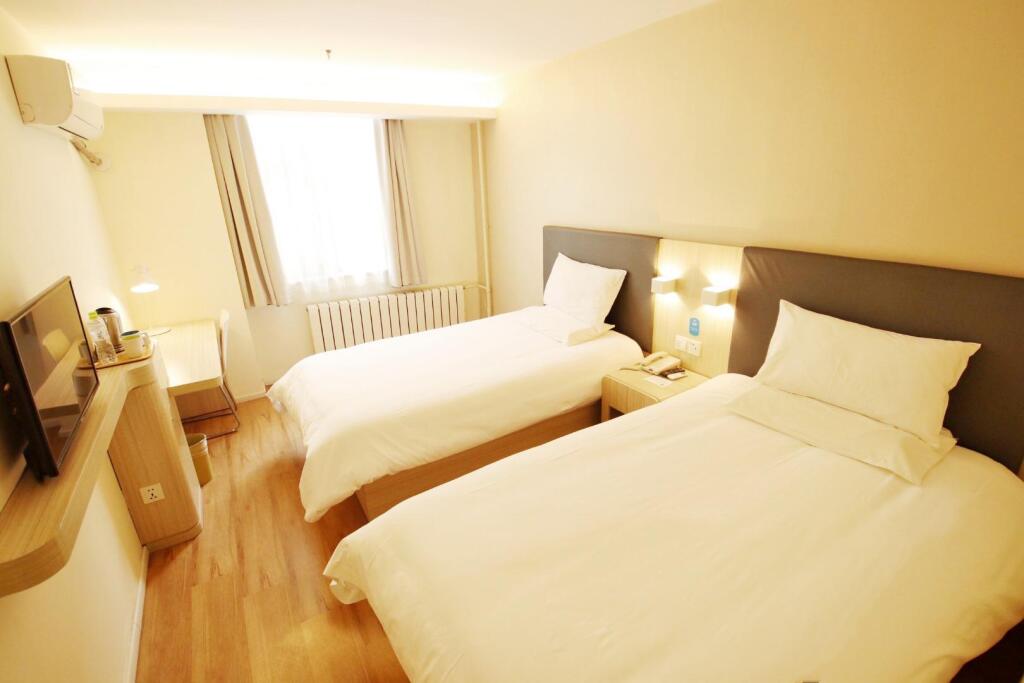 Цзинань: Hanting Hotel Jinan High-tech Fenghuang Raod