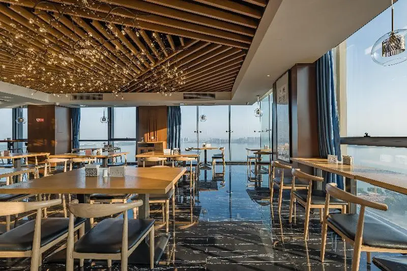 Цзюцзян: Grand Madison Jiujiang Yuexi Lake