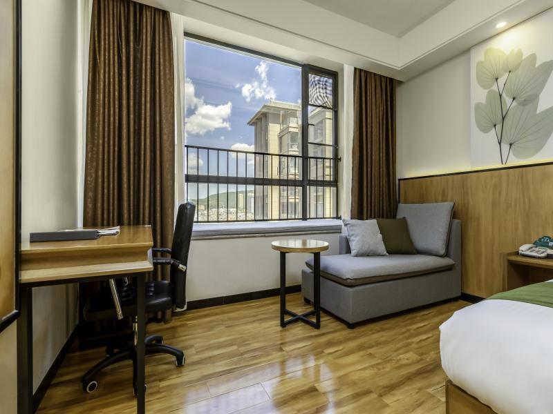 Куньмин: Greentree Inn Kunming East Bus And Passenger Stati