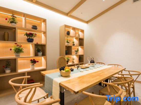 Куньмин: Xitang Joy Lake Homestay (Kunming Sunac Dianchi Houhai Store)